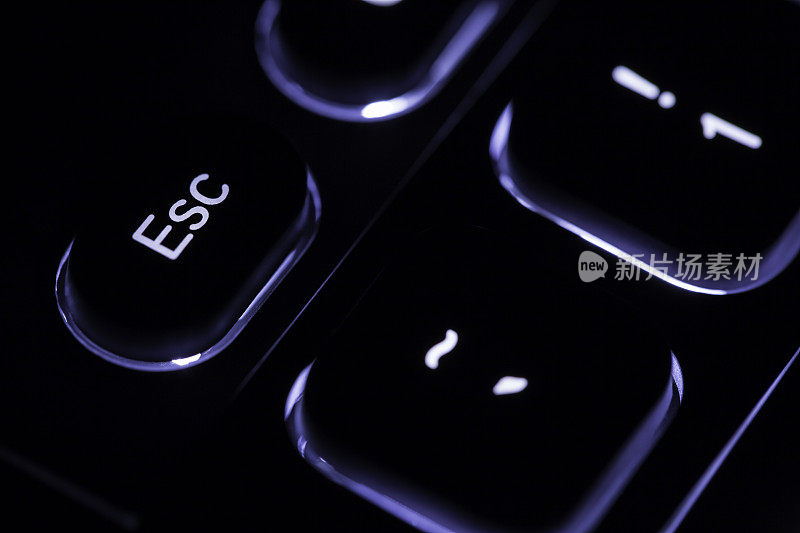 发光键盘- 'ESC'键